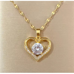 Collar Corazón con Circonita: Elegancia y Amor en Cada Brillo