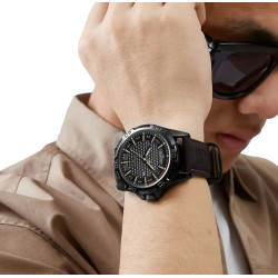 Reloj de hombre elegante y deportivo: Resistente al agua, diseño moderno y correa de cuero.