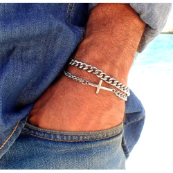 Pulsera de Acero Inoxidable con Cruz: Elegancia Minimalista para Hombres