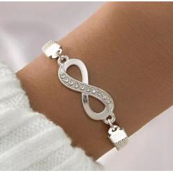 Pulsera Infinito Plata: Elegancia y Estilo Atemporal