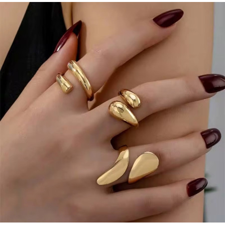 Set de Anillos Dorados Irregulares - Estilo Vanguardista Único