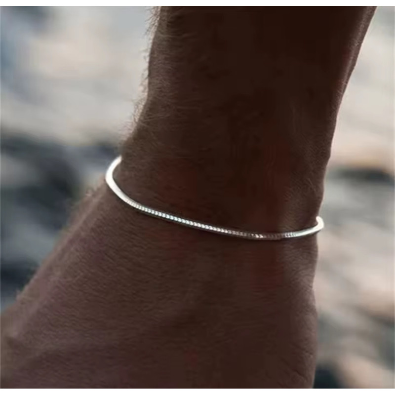 Pulsera Snake Chain Hombre - Accesorio Versátil y Duradero